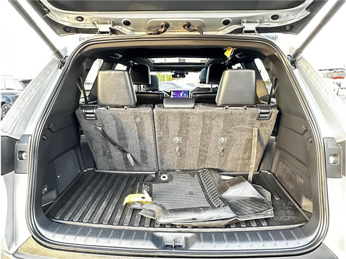 2024 No Color /No Color Toyota Grand Highlander Hybrid (5TDADAB50RS) with an 4-Cyl, Hybrid, Turbo, 2.4 Liter engine, Automatic, 6-Spd transmission, located at 607 W Columbia Drive, Kennewick, WA, 99336, (509) 987-1069, 46.216743, -119.126404- Photo#16