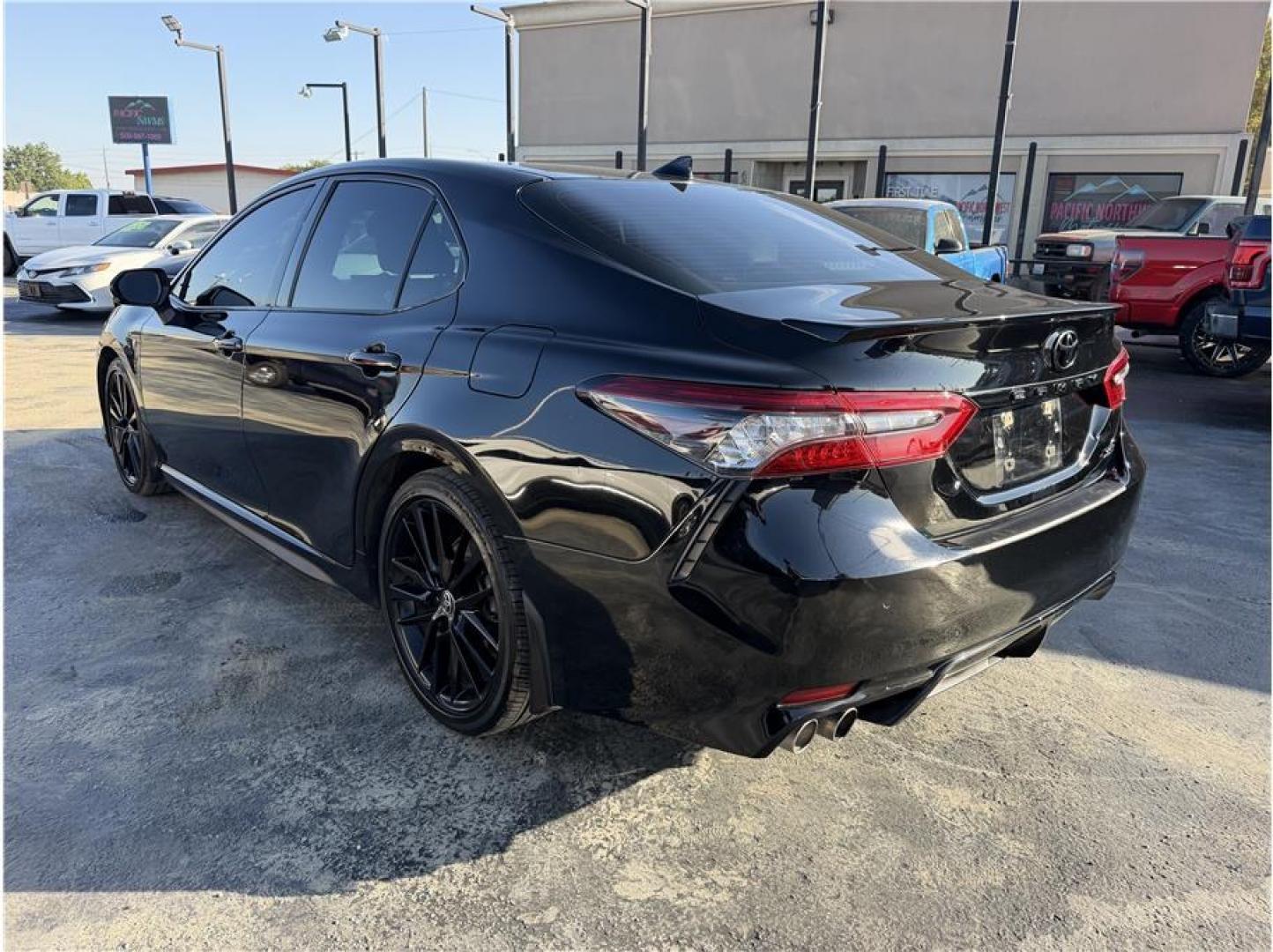 2021 Black /No Color Toyota Camry (4T1K61AK8MU) with an 4-Cyl, 2.5 Liter engine, Automatic, 8-Spd w/Sequential Shift transmission, located at 607 W Columbia Drive, Kennewick, WA, 99336, (509) 987-1069, 46.216743, -119.126404- Photo#2