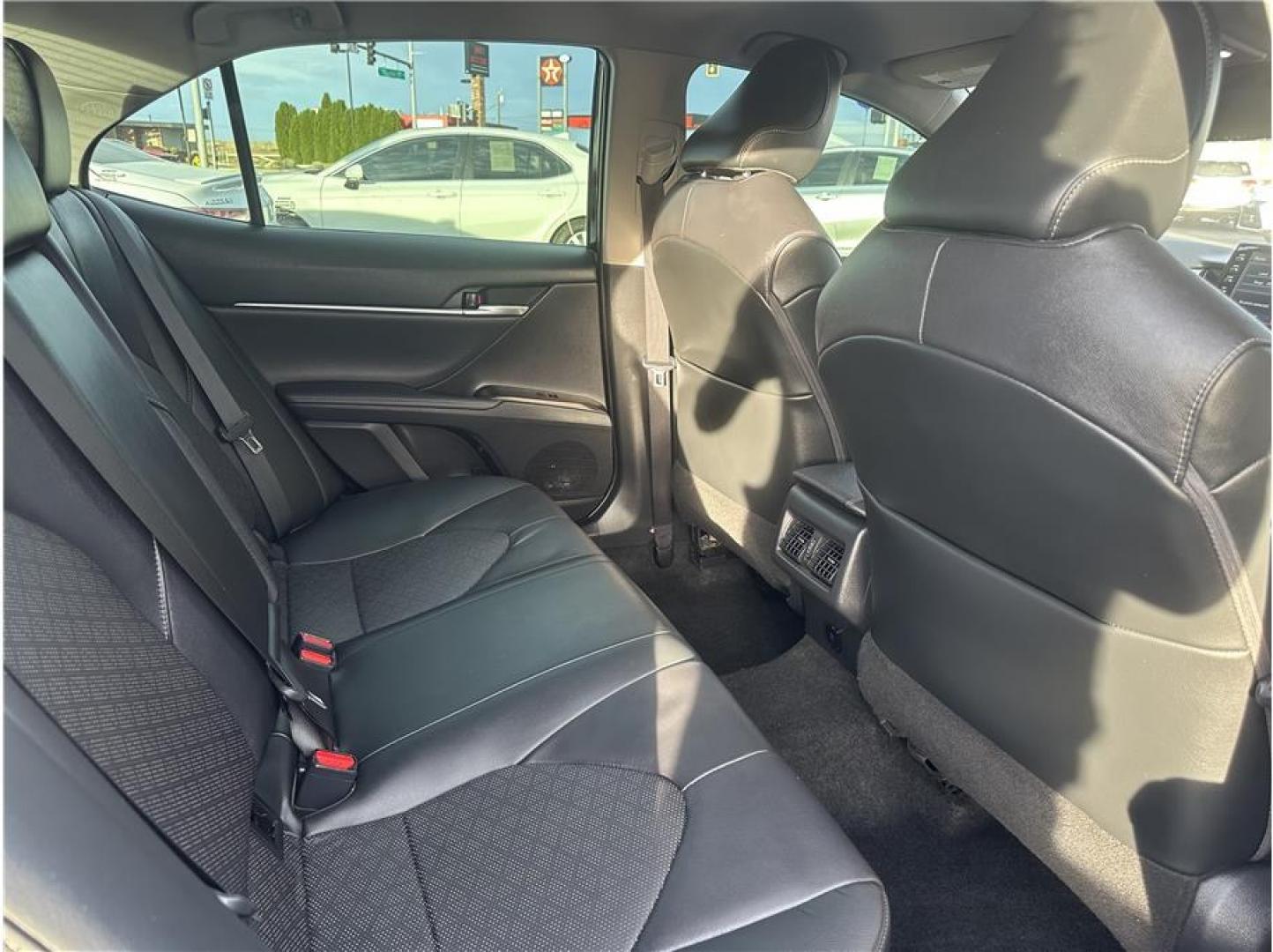 2021 Black /No Color Toyota Camry (4T1K61AK8MU) with an 4-Cyl, 2.5 Liter engine, Automatic, 8-Spd w/Sequential Shift transmission, located at 607 W Columbia Drive, Kennewick, WA, 99336, (509) 987-1069, 46.216743, -119.126404- Photo#16