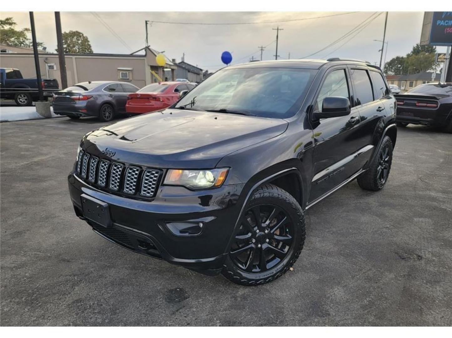2018 Black /No Color Jeep Grand Cherokee (1C4RJFAG8JC) with an V6, VVT, 3.6 Liter engine, Automatic, 8-Spd transmission, located at 607 W Columbia Drive, Kennewick, WA, 99336, (509) 987-1069, 46.216743, -119.126404- Photo#0