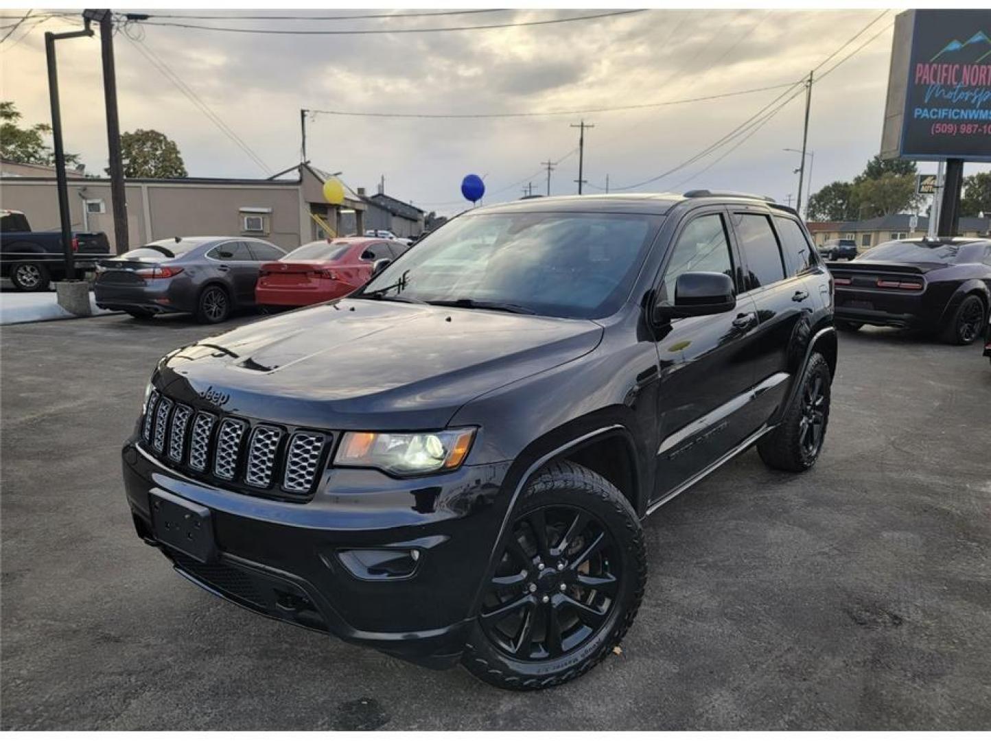 2018 Black /No Color Jeep Grand Cherokee (1C4RJFAG8JC) with an V6, VVT, 3.6 Liter engine, Automatic, 8-Spd transmission, located at 607 W Columbia Drive, Kennewick, WA, 99336, (509) 987-1069, 46.216743, -119.126404- Photo#5