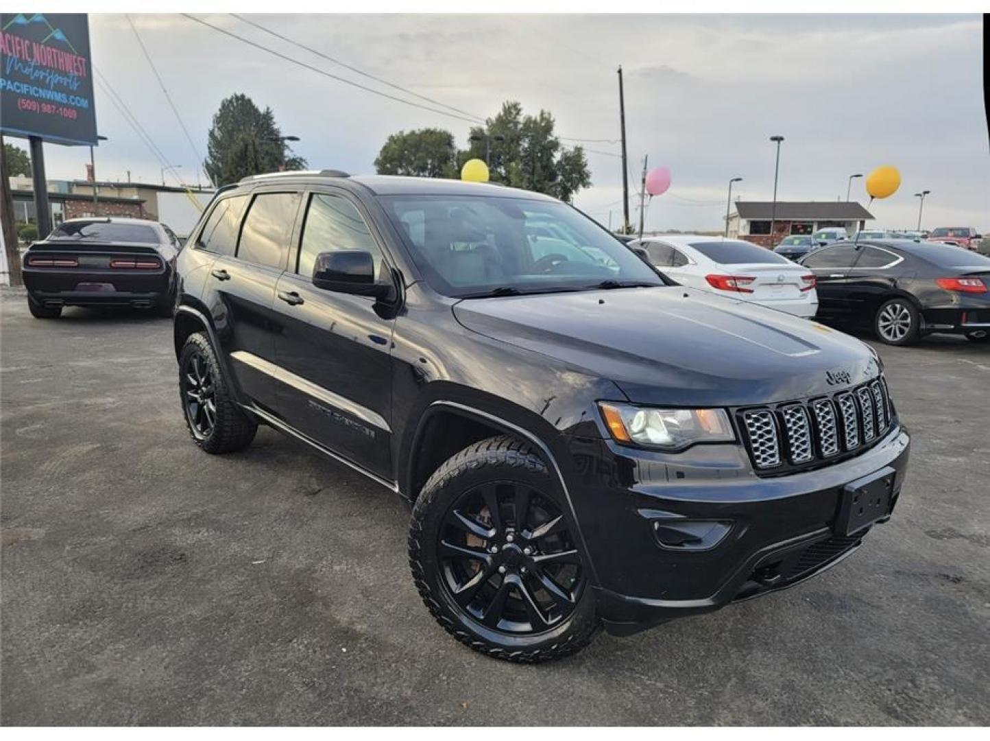 2018 Black /No Color Jeep Grand Cherokee (1C4RJFAG8JC) with an V6, VVT, 3.6 Liter engine, Automatic, 8-Spd transmission, located at 607 W Columbia Drive, Kennewick, WA, 99336, (509) 987-1069, 46.216743, -119.126404- Photo#6