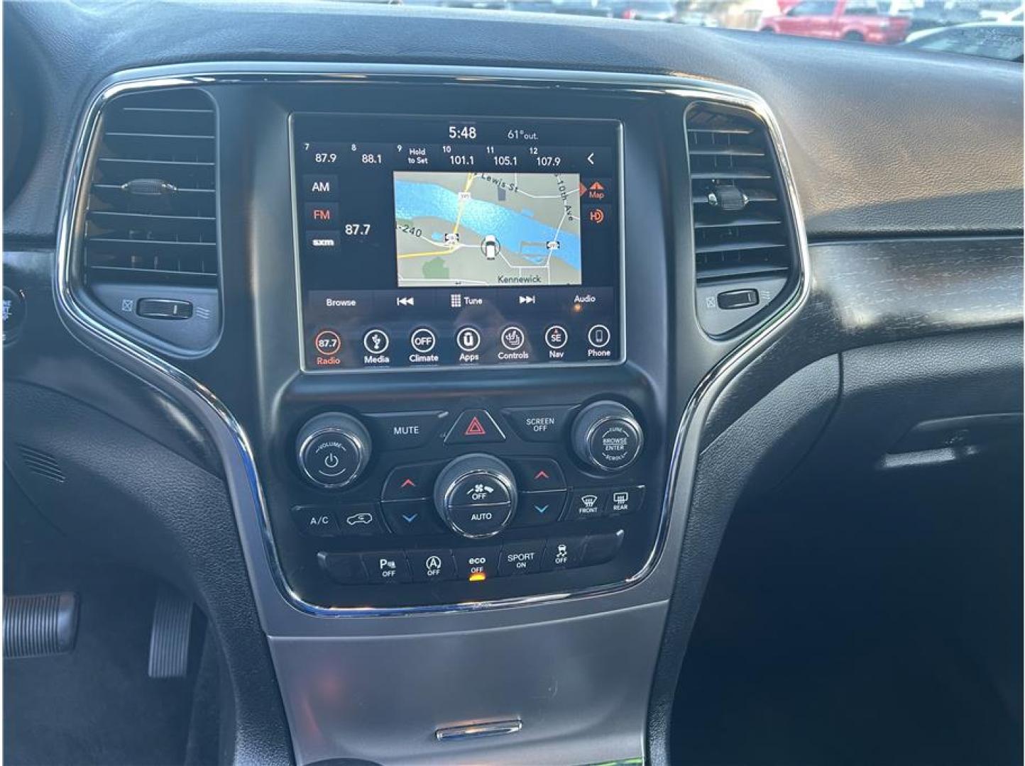 2018 Black /No Color Jeep Grand Cherokee (1C4RJFAG8JC) with an V6, VVT, 3.6 Liter engine, Automatic, 8-Spd transmission, located at 607 W Columbia Drive, Kennewick, WA, 99336, (509) 987-1069, 46.216743, -119.126404- Photo#10