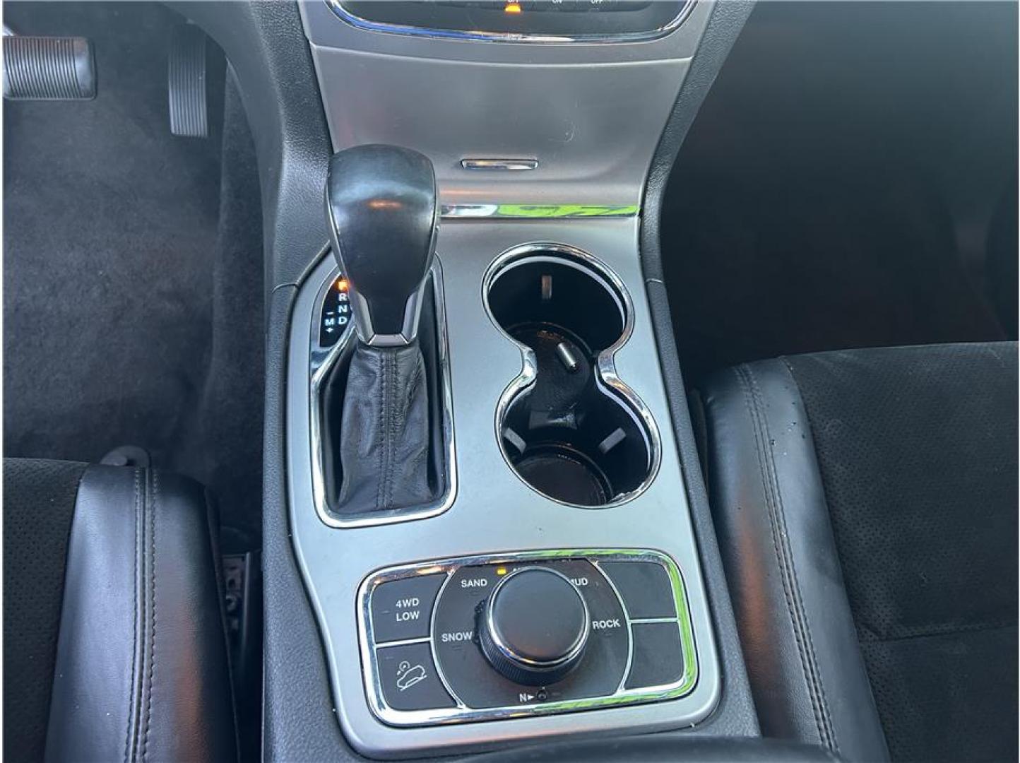 2018 Black /No Color Jeep Grand Cherokee (1C4RJFAG8JC) with an V6, VVT, 3.6 Liter engine, Automatic, 8-Spd transmission, located at 607 W Columbia Drive, Kennewick, WA, 99336, (509) 987-1069, 46.216743, -119.126404- Photo#11