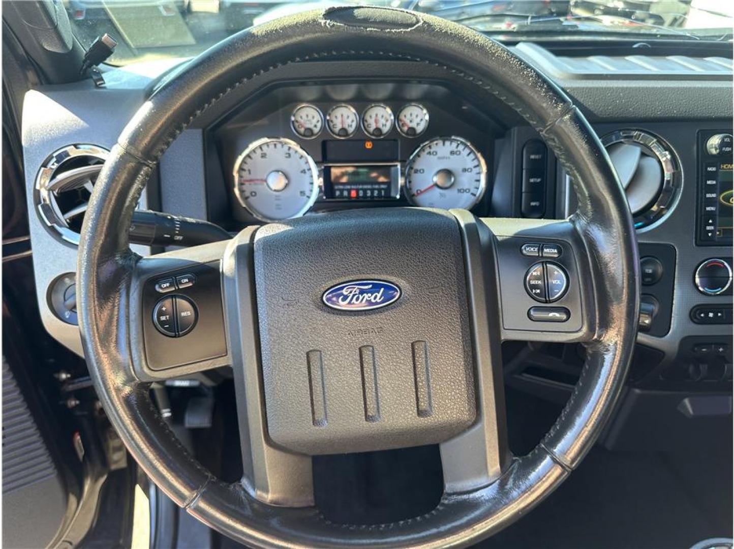 2009 Black /No Color Ford F350 Super Duty Crew Cab (1FTWW31R29E) with an V8, Turbo Dsl 6.4L engine, Automatic, 5-Spd w/Overdrive transmission, located at 607 W Columbia Drive, Kennewick, WA, 99336, (509) 987-1069, 46.216743, -119.126404- Photo#16