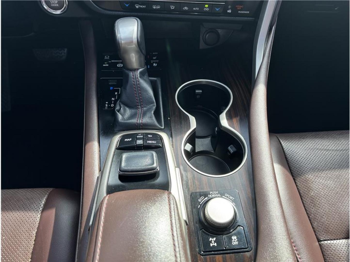 2016 White /No Color Lexus RX (JTJBZMCAXG2) with an V6, 3.5 Liter engine, Automatic, 8-Spd transmission, located at 607 W Columbia Drive, Kennewick, WA, 99336, (509) 987-1069, 46.216743, -119.126404- Photo#7