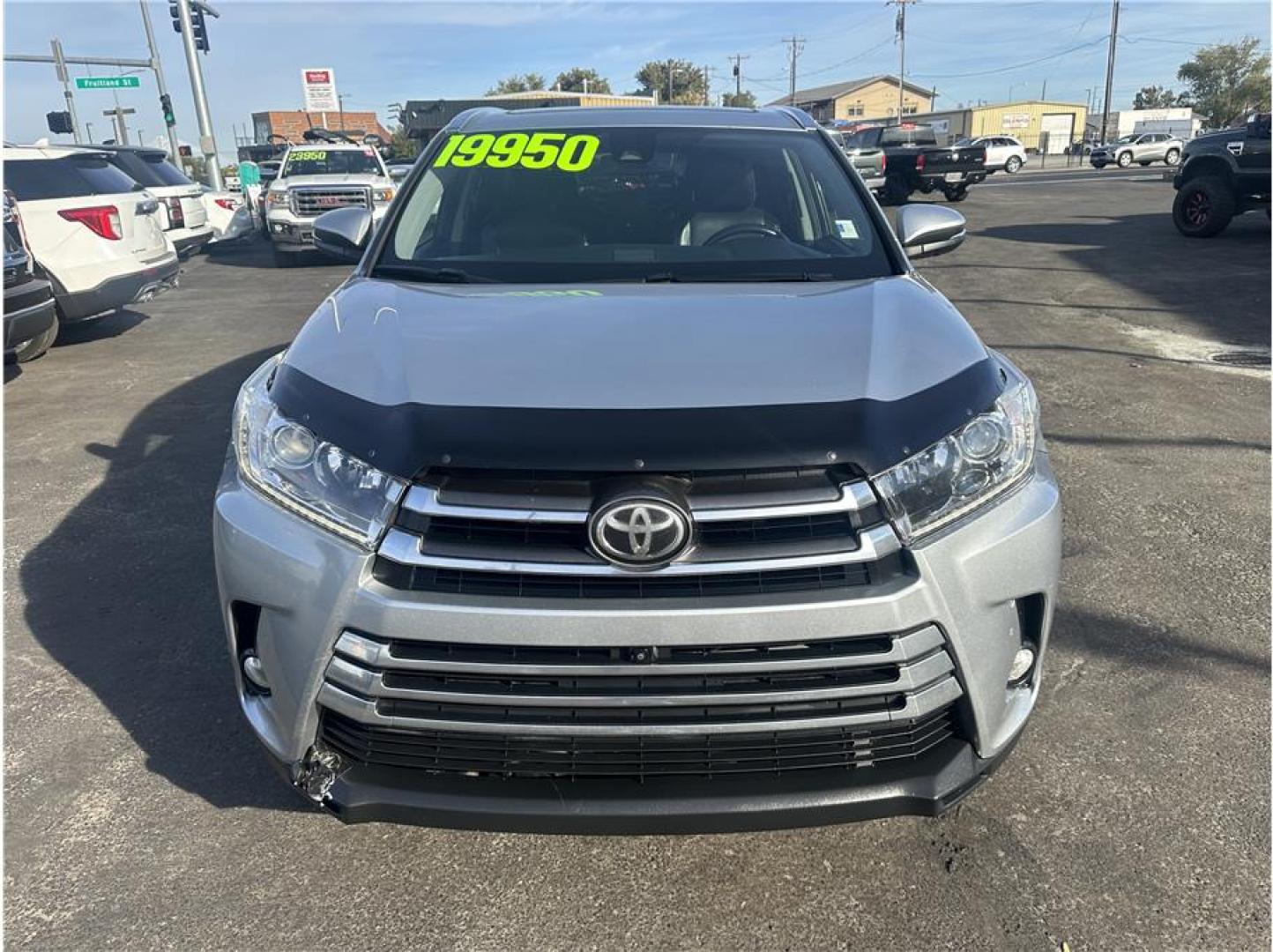 2017 Silver /No Color Toyota Highlander (5TDDZRFH1HS) with an V6, 3.5 Liter engine, Automatic, 8-Spd transmission, located at 607 W Columbia Drive, Kennewick, WA, 99336, (509) 987-1069, 46.216743, -119.126404- Photo#1