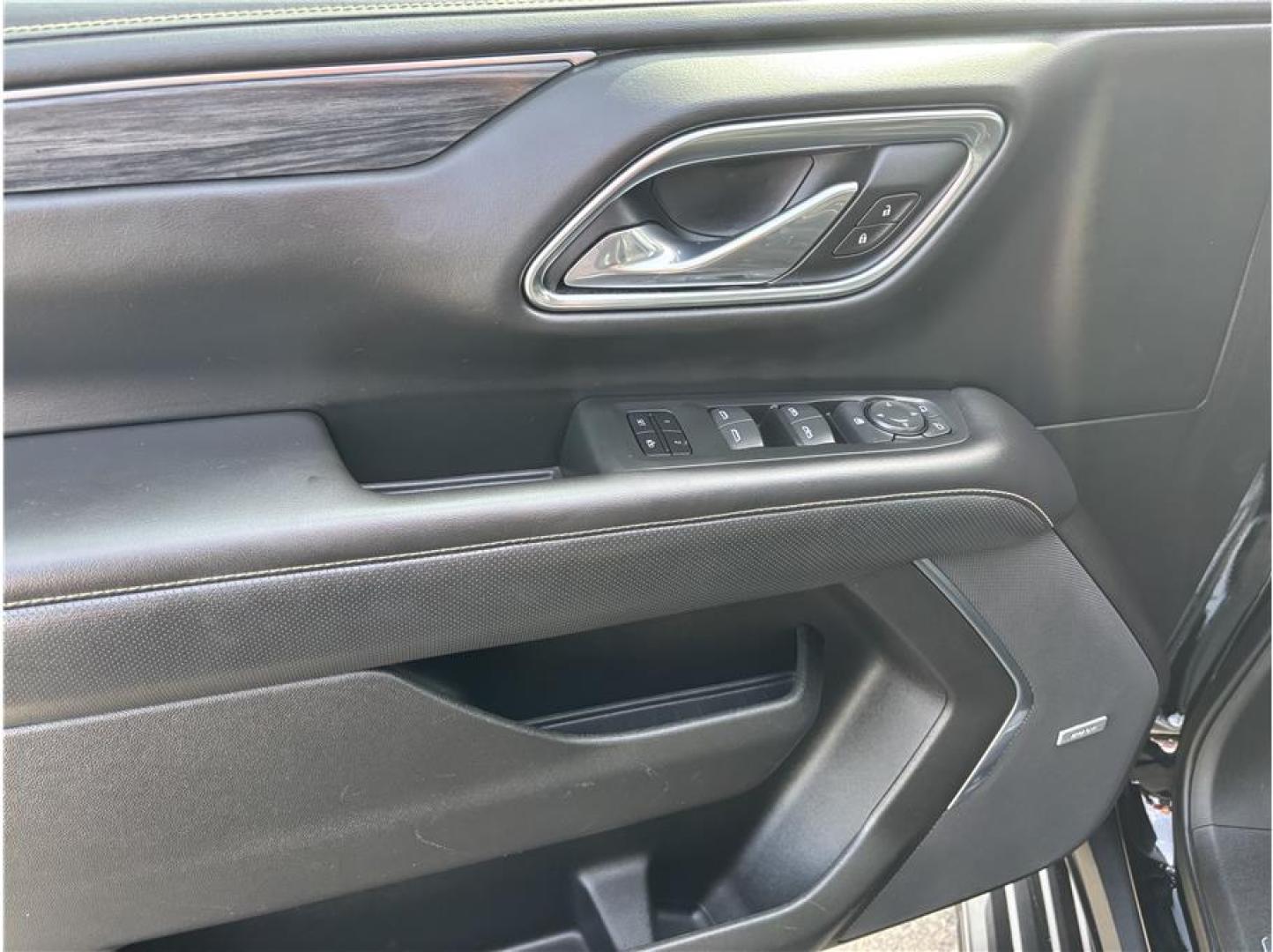 2021 Black /No Color GMC Yukon (1GKS1BKD2MR) with an V8, EcoTec3, 5.3 Liter engine, Automatic, 10-Spd w/Overdrive transmission, located at 607 W Columbia Drive, Kennewick, WA, 99336, (509) 987-1069, 46.216743, -119.126404- Photo#8