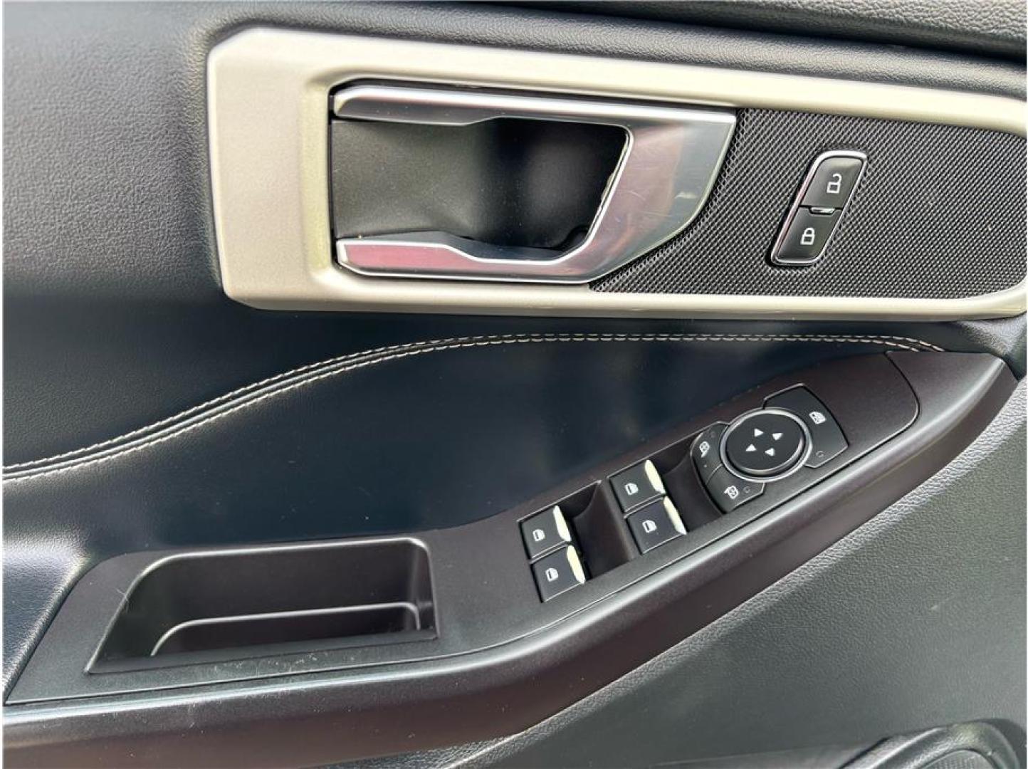 2020 Gray /No Color Ford Explorer (1FMSK8DH4LG) with an 4-Cyl, EcoBoost, Turbo, 2.3 Liter engine, Automatic, 10-Spd w/SelectShift transmission, located at 607 W Columbia Drive, Kennewick, WA, 99336, (509) 987-1069, 46.216743, -119.126404- Photo#8