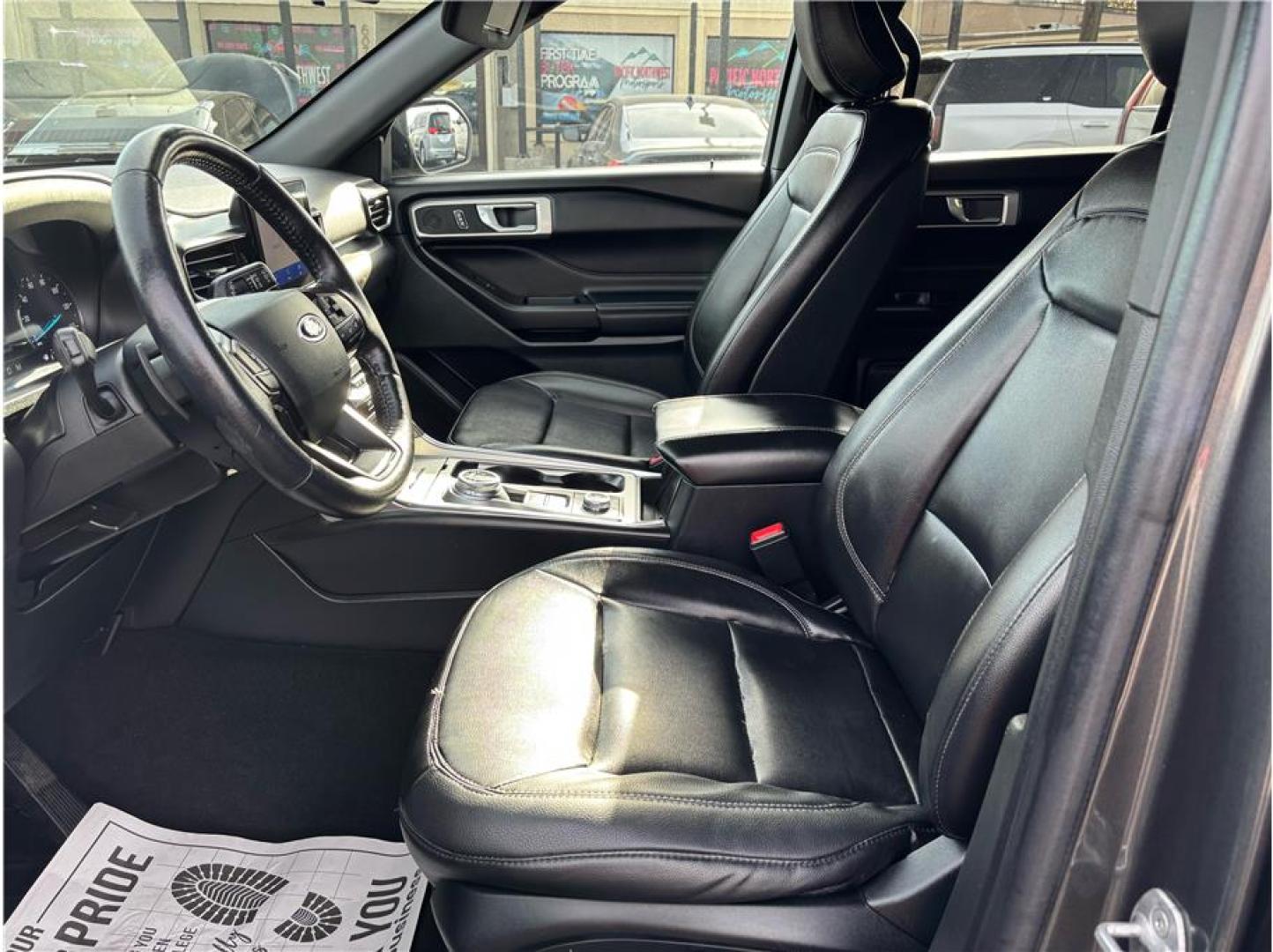 2020 Gray /No Color Ford Explorer (1FMSK8DH4LG) with an 4-Cyl, EcoBoost, Turbo, 2.3 Liter engine, Automatic, 10-Spd w/SelectShift transmission, located at 607 W Columbia Drive, Kennewick, WA, 99336, (509) 987-1069, 46.216743, -119.126404- Photo#9