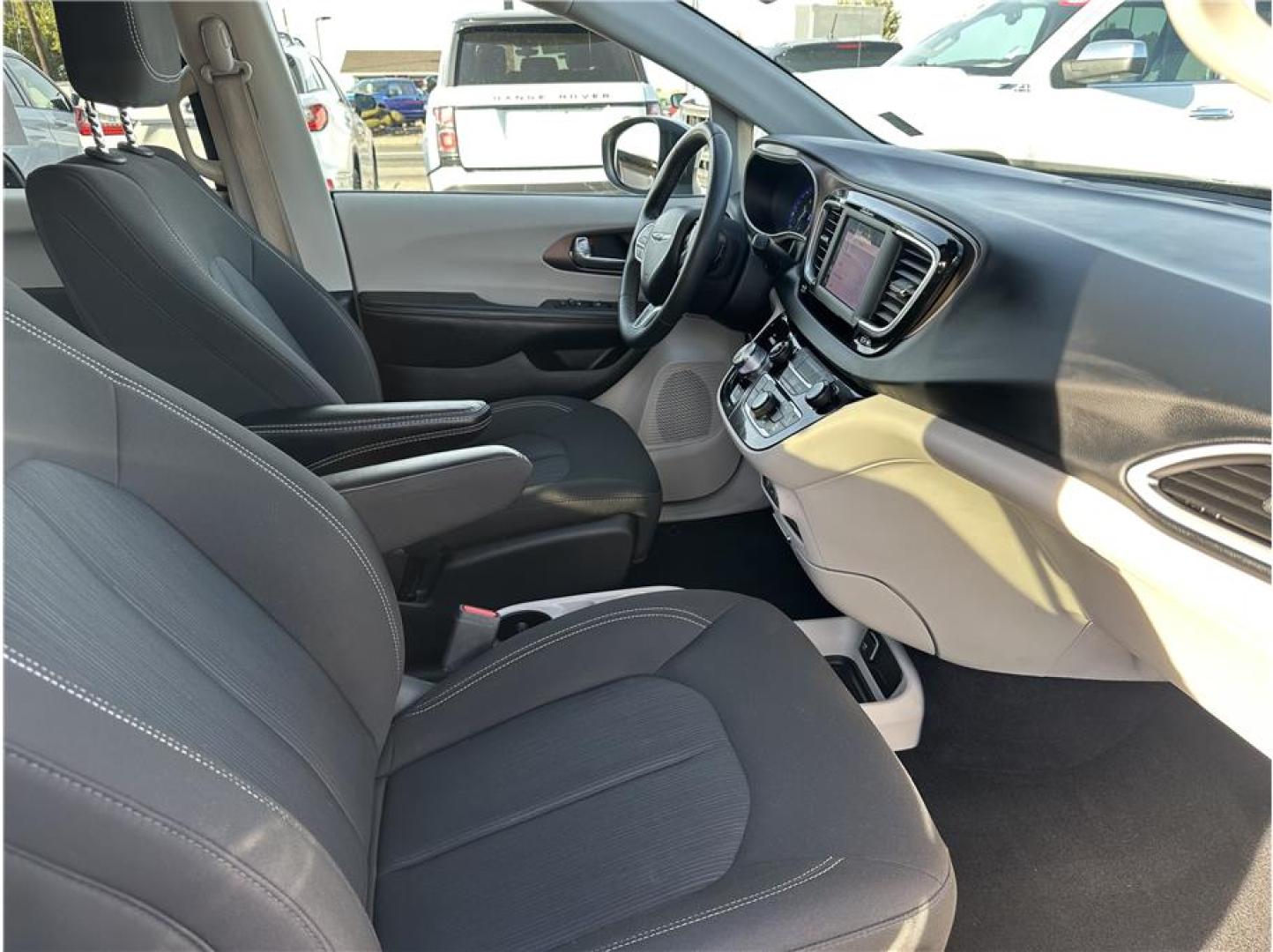 2023 Silver /No Color Chrysler Voyager (2C4RC1CG9PR) with an V6, 3.6 Liter engine, Automatic, 9-Spd transmission, located at 607 W Columbia Drive, Kennewick, WA, 99336, (509) 987-1069, 46.216743, -119.126404- Photo#15