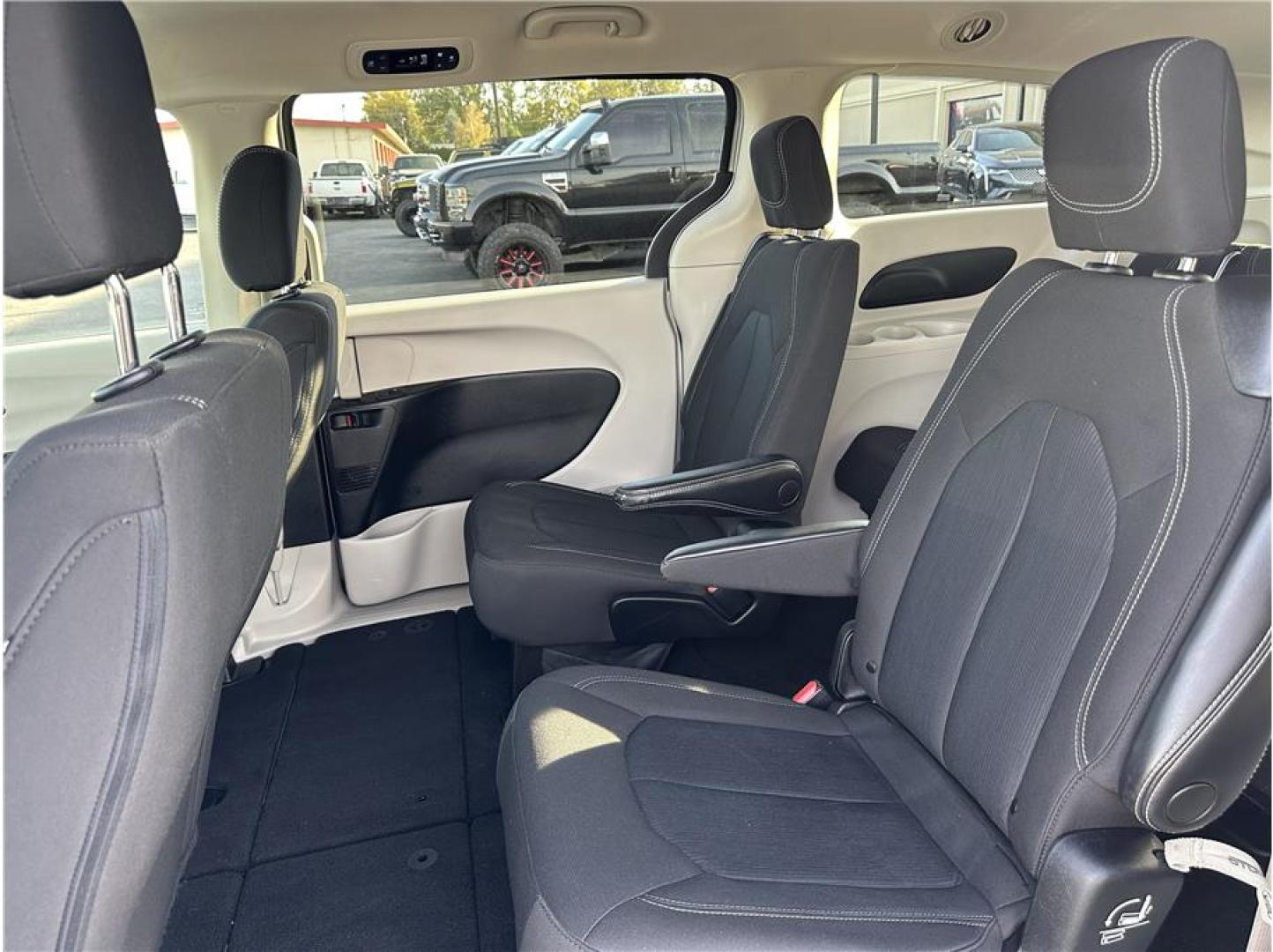 2023 Silver /No Color Chrysler Voyager (2C4RC1CG9PR) with an V6, 3.6 Liter engine, Automatic, 9-Spd transmission, located at 607 W Columbia Drive, Kennewick, WA, 99336, (509) 987-1069, 46.216743, -119.126404- Photo#17