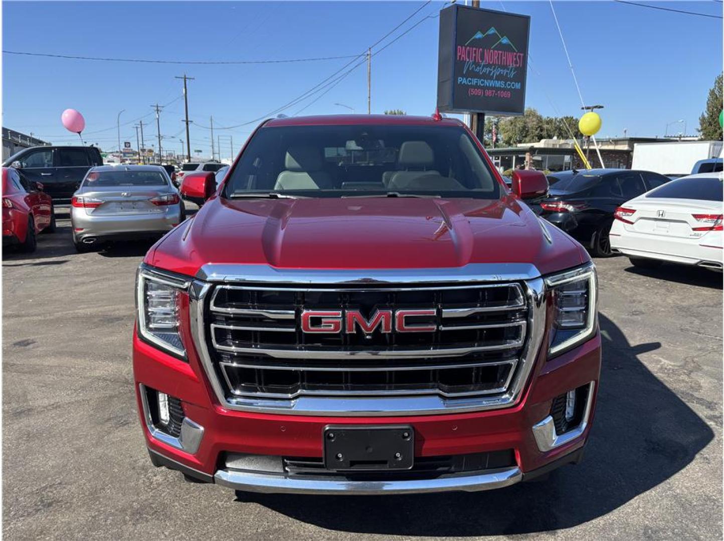 2021 Red /No Color GMC Yukon XL (1GKS2GKD4MR) with an V8, EcoTec3, 5.3 Liter engine, Automatic, 10-Spd w/Overdrive transmission, located at 607 W Columbia Drive, Kennewick, WA, 99336, (509) 987-1069, 46.216743, -119.126404- Photo#1